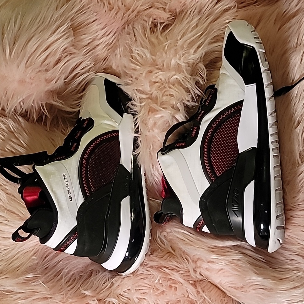 Jordan Aerospace 720